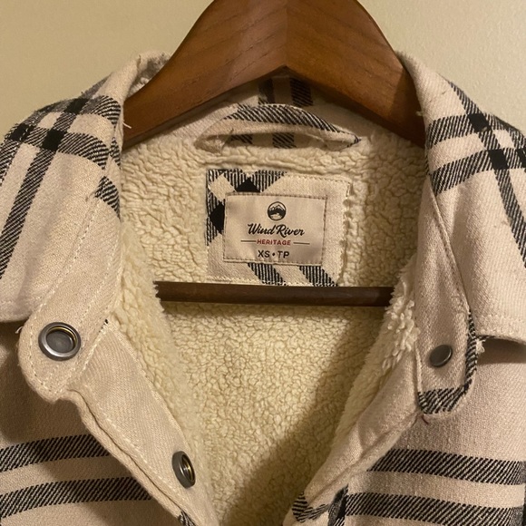 Wind River Sherpa-lined Jacket - Picture 2 of 2